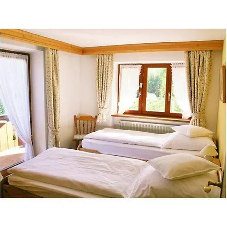 Berghof Punzenlehen アパート ビショフスヴィーゼン